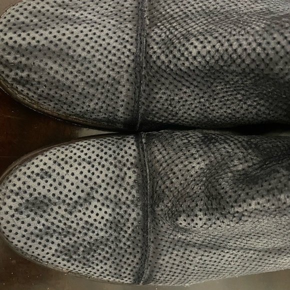 Shoes - Picture 9 of 16